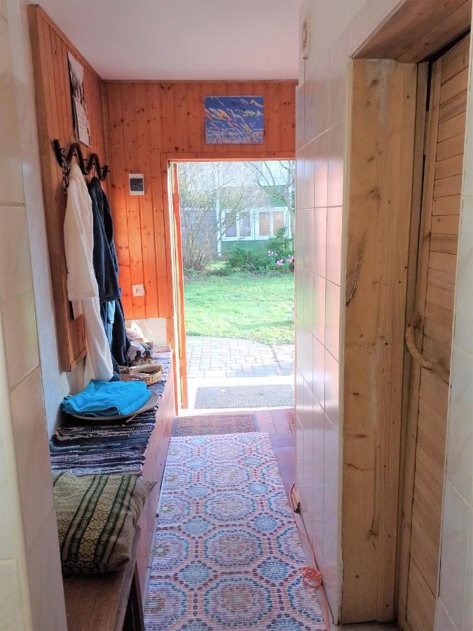 House, Garden & Sauna. Free Parking. Train Stop-200 M. Sea-1 Km. Jūrkalne 외부 사진