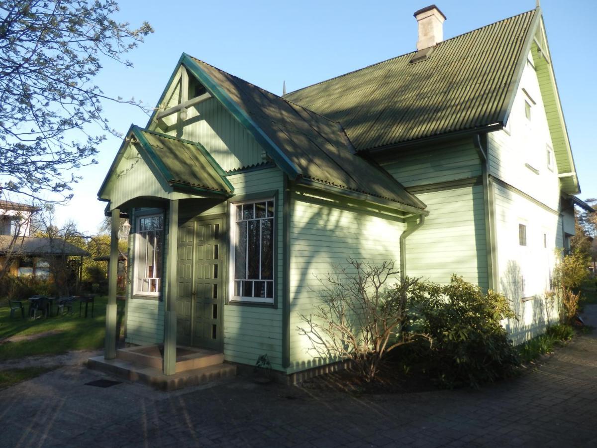 House, Garden & Sauna. Free Parking. Train Stop-200 M. Sea-1 Km. Jūrkalne 외부 사진